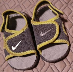 4c Nike Sandals